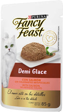 Caja con 12 piezas de Fancy Feast Demi Glace Salmón Pouch 85g - Alimento para gato
